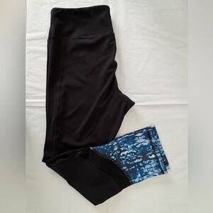 GAIAM Black and Blue Leggings